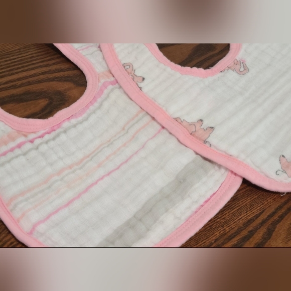 Aden + Anais pink muslin baby bibs, stripes and elephants, set of 2 - Picture 3 of 6